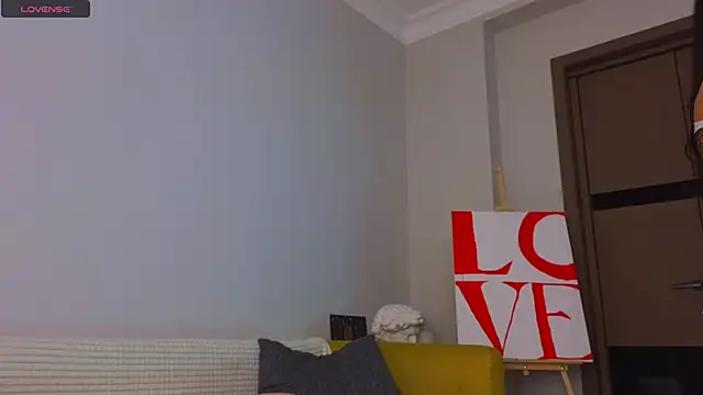 Snapshot of naomi_asian chatting on October 2025 02:04:02 PM naomi asian online show from October 2025 02:04:02 PM