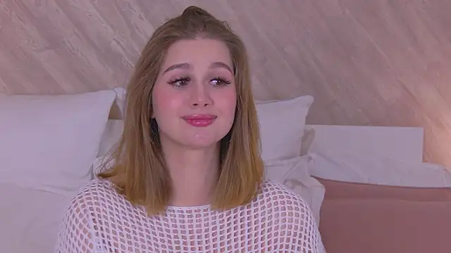 EllieHayes online show from December 2024 06:34:02 PM