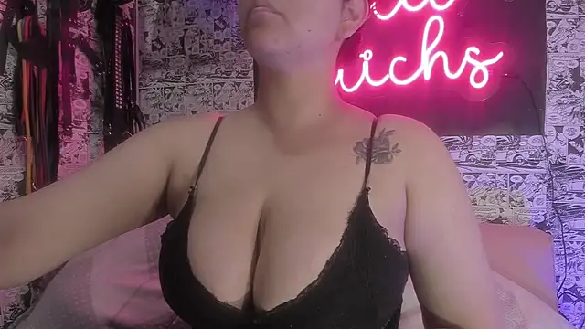 lilit fetichs online show from September 2025 11:10:01 PM