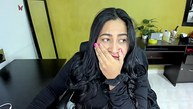 Snapshot of Adele_Sweett chatting on January 2025 10:08:01 AM Adele Sweett online show from January 2025 10:08:01 AM
