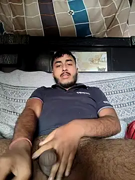 Snapshot of Rainted_Boyfriend_00x chatting on January 2025 06:34:02 AM Rainted Boyfriend 00x online show from January 2025 06:34:02 AM