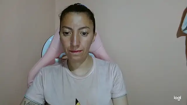 kaybabyhot online show from April 2026 08:26:01 PM