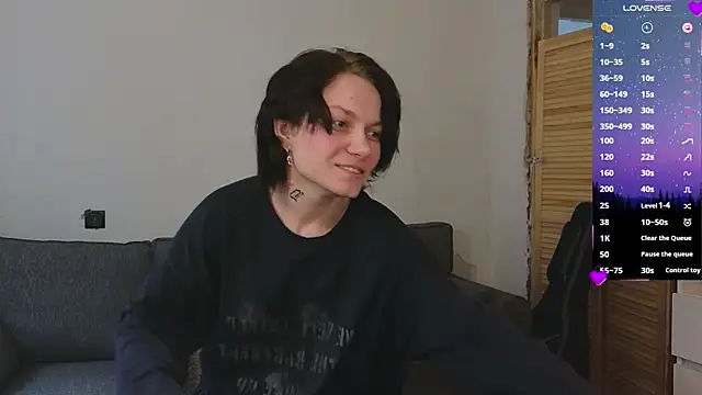 esajukyy online show from April 2026 11:14:02 AM