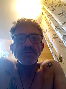 lorkrosse77 online show from September 2025 10:58:02 PM