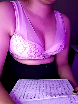 Olivia3 online show from February 2025 07:48:02 PM