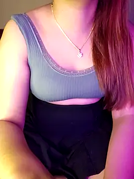 Olivia3 online show from October 2025 07:25:02 PM