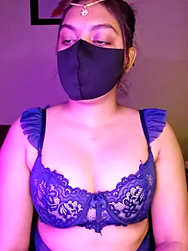 Olivia3 online show from October 2025 09:04:02 PM