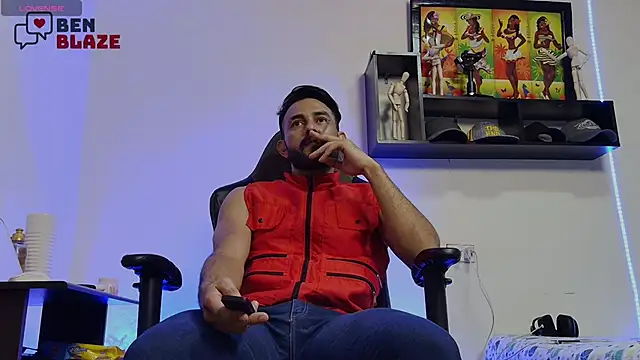 Snapshot of BEN_BLAZE chatting on December 2024 11:20:01 PM BEN BLAZE online show from December 2024 11:20:01 PM
