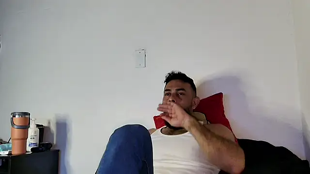 Snapshot of BEN_BLAZE chatting on February 2025 04:48:02 PM BEN BLAZE online show from February 2025 04:48:02 PM