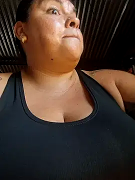 chubby sexy big tits online show from March 2025 03:05:02 PM
