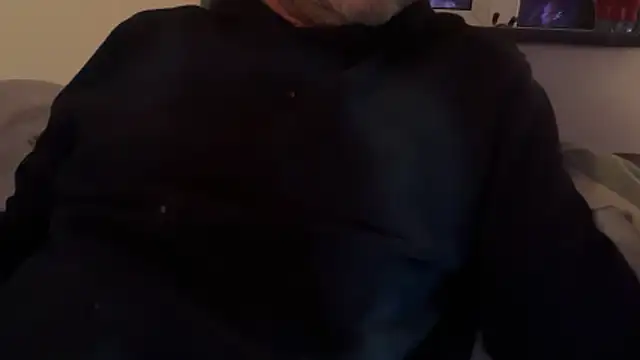 houy111111 online show from December 2025 06:15:01 PM