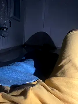 Lahcene online show from November 2025 12:41:01 AM