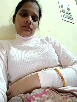 Snapshot of radhika07 chatting on December 2024 05:10:01 PM radhika07 online show from December 2024 05:10:01 PM