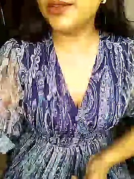 Snapshot of Hritvika chatting on December 2024 05:25:01 PM Hritvika online show from December 2024 05:25:01 PM