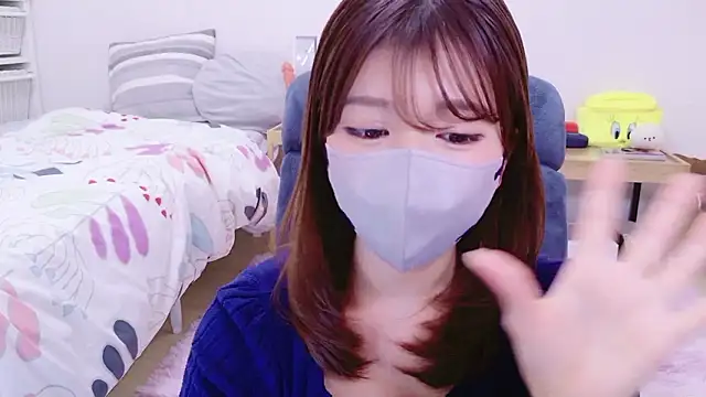 Snapshot of Runarunapi chatting on October 2025 03:08:01 PM Runarunapi online show from October 2025 03:08:01 PM