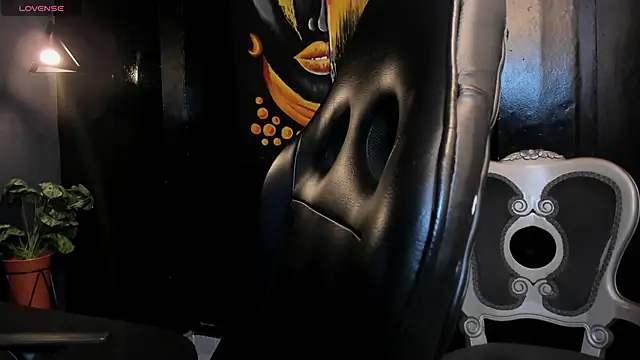 Flynn Riider online show from December 2025 06:26:01 PM