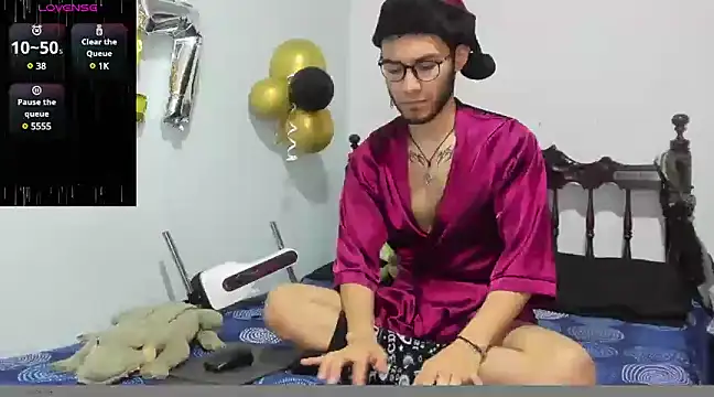 alexdesire online show from December 2024 12:54:02 PM
