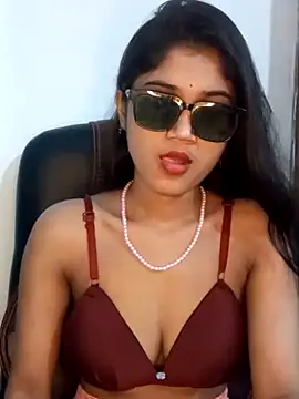 Angel Riye online show from February 2025 07:47:02 PM