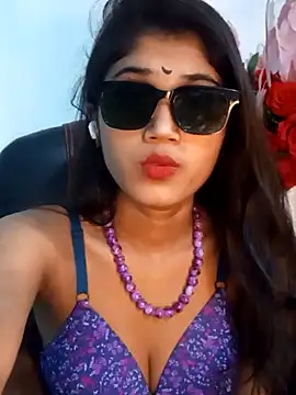 Angel Riye online show from March 2025 06:44:02 PM