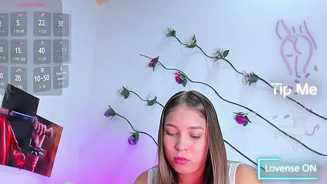 HaleyAmaya online show from December 2025 11:23:01 PM