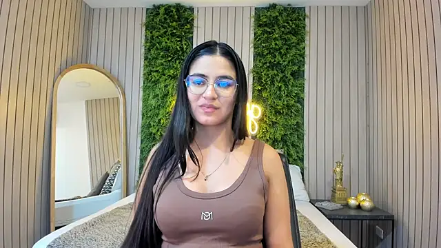 StefaBrown online show from February 2025 02:37:01 PM