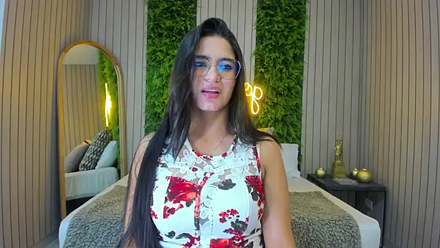 StefaBrown online show from February 2025 01:08:02 PM