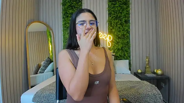 StefaBrown online show from February 2025 04:21:01 PM