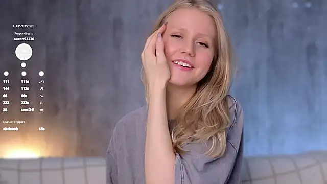 WiloneEsse online show from March 2025 04:21:02 AM