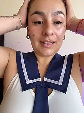 Gabriela-Parker  online show from December 2025 05:41:01 PM