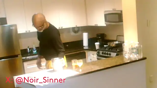 Snapshot of sinnernoir chatting on February 2026 02:59:02 PM sinnernoir online show from February 2026 02:59:02 PM