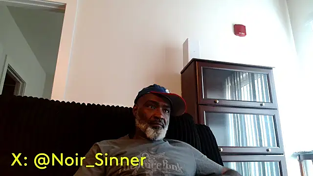 Snapshot of sinnernoir chatting on July 2026 03:29:01 PM sinnernoir online show from July 2026 03:29:01 PM