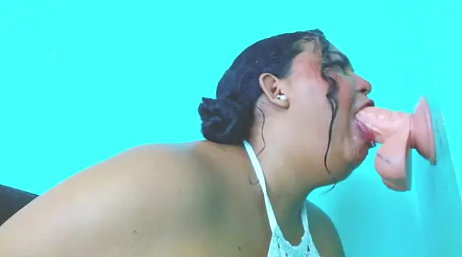 emyli 23 online show from February 2025 08:40:01 PM