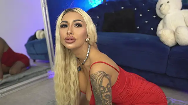 Snapshot of GoldenAmber chatting on September 2025 07:51:02 PM GoldenAmber online show from September 2025 07:51:02 PM