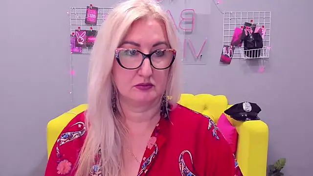 Snapshot of ChristyBrooks chatting on January 2025 06:57:02 PM ChristyBrooks online show from January 2025 06:57:02 PM