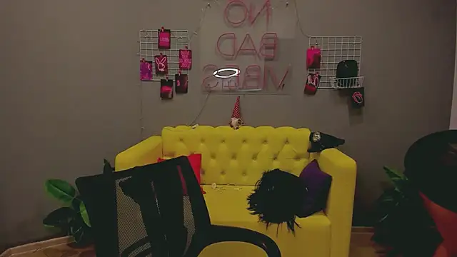 Snapshot of ChristyBrooks chatting on January 2025 03:33:01 PM ChristyBrooks online show from January 2025 03:33:01 PM