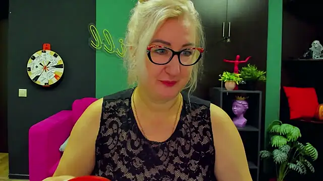 Snapshot of ChristyBrooks chatting on February 2025 12:17:02 PM ChristyBrooks online show from February 2025 12:17:02 PM