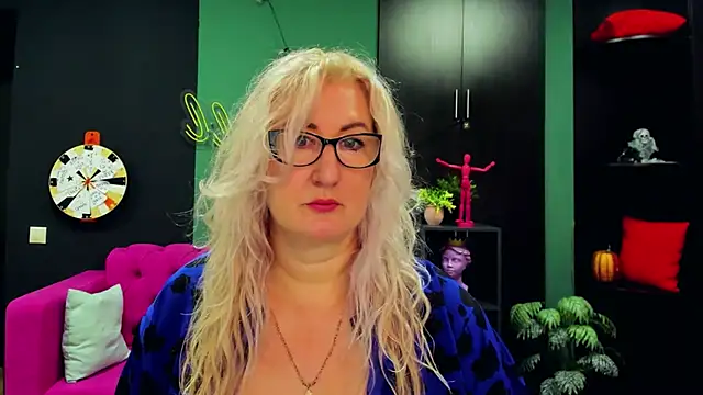 Snapshot of ChristyBrooks chatting on March 2025 01:23:02 PM ChristyBrooks online show from March 2025 01:23:02 PM