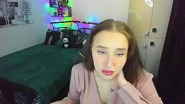 LinaTruly online show from March 2026 10:07:01 PM