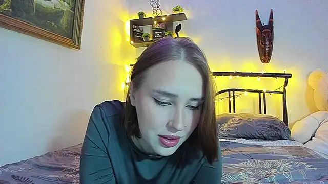 LinaTruly online show from July 2026 09:06:02 PM