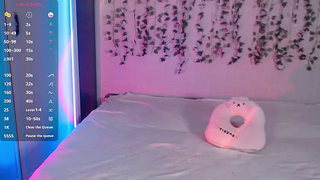 Lessy Lasska online show from April 2026 02:14:02 AM