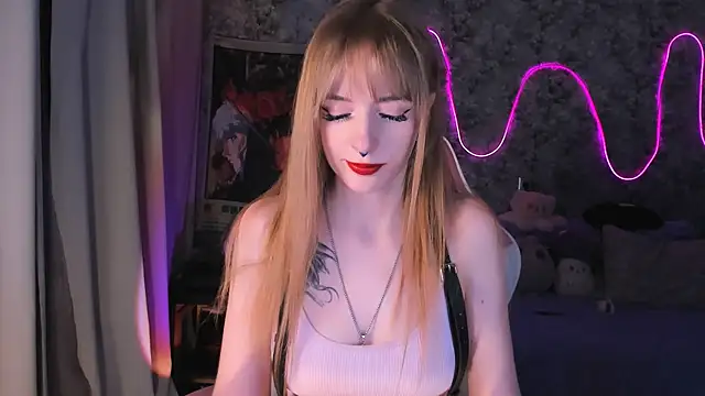 Inma Lewdness online show from February 2025 09:15:02 PM