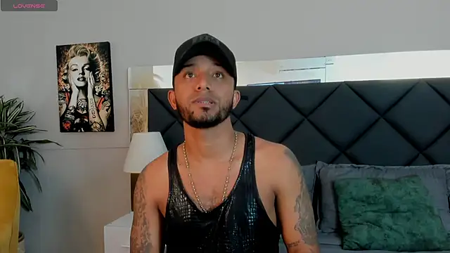 Robin Rief online show from November 2025 04:24:01 AM