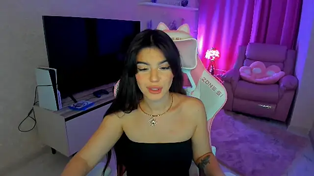 Snapshot of AlluringAriel chatting on September 2025 07:18:02 PM AlluringAriel online show from September 2025 07:18:02 PM