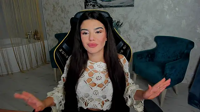 Snapshot of AlluringAriel chatting on October 2025 07:36:02 PM AlluringAriel online show from October 2025 07:36:02 PM