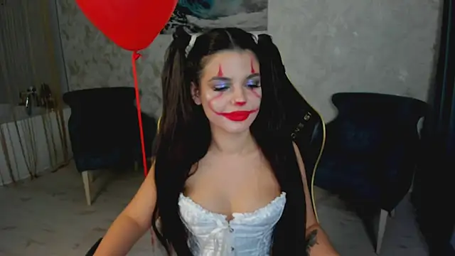 Snapshot of AlluringAriel chatting on October 2025 07:27:01 PM AlluringAriel online show from October 2025 07:27:01 PM