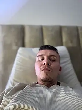 adam-rivera online show from April 2026 04:40:01 AM