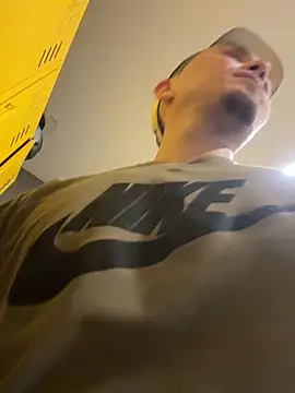 adam-rivera online show from April 2026 07:16:01 PM