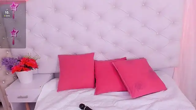 Snapshot of anchela-garcia1 chatting on September 2025 02:11:02 PM anchela-garcia1 online show from September 2025 02:11:02 PM