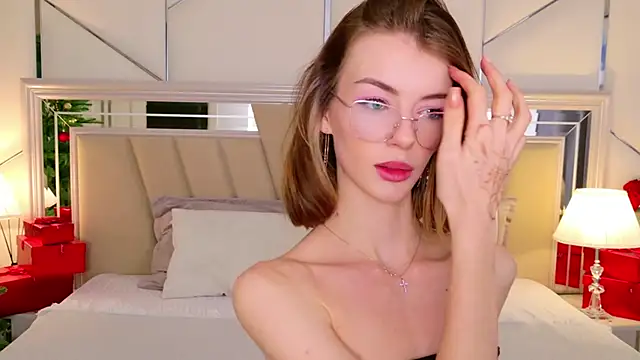 MeganMour online show from December 2025 05:07:02 PM