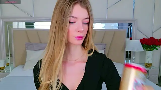 MeganMour online show from April 2026 05:43:02 AM